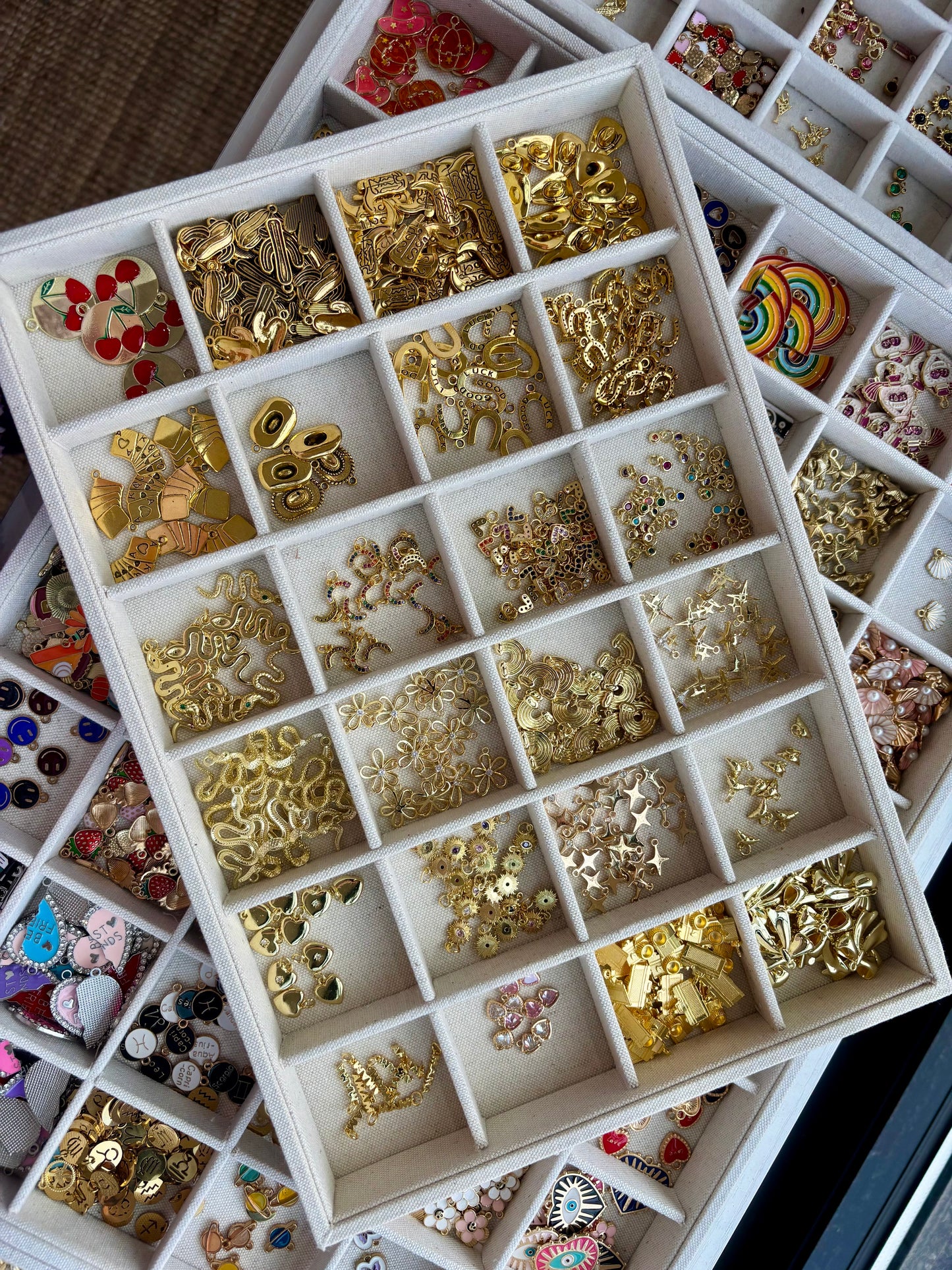 Charm Jewelry Bar Craft Night | Fri. Dec. 5th 6pm-7:30pm