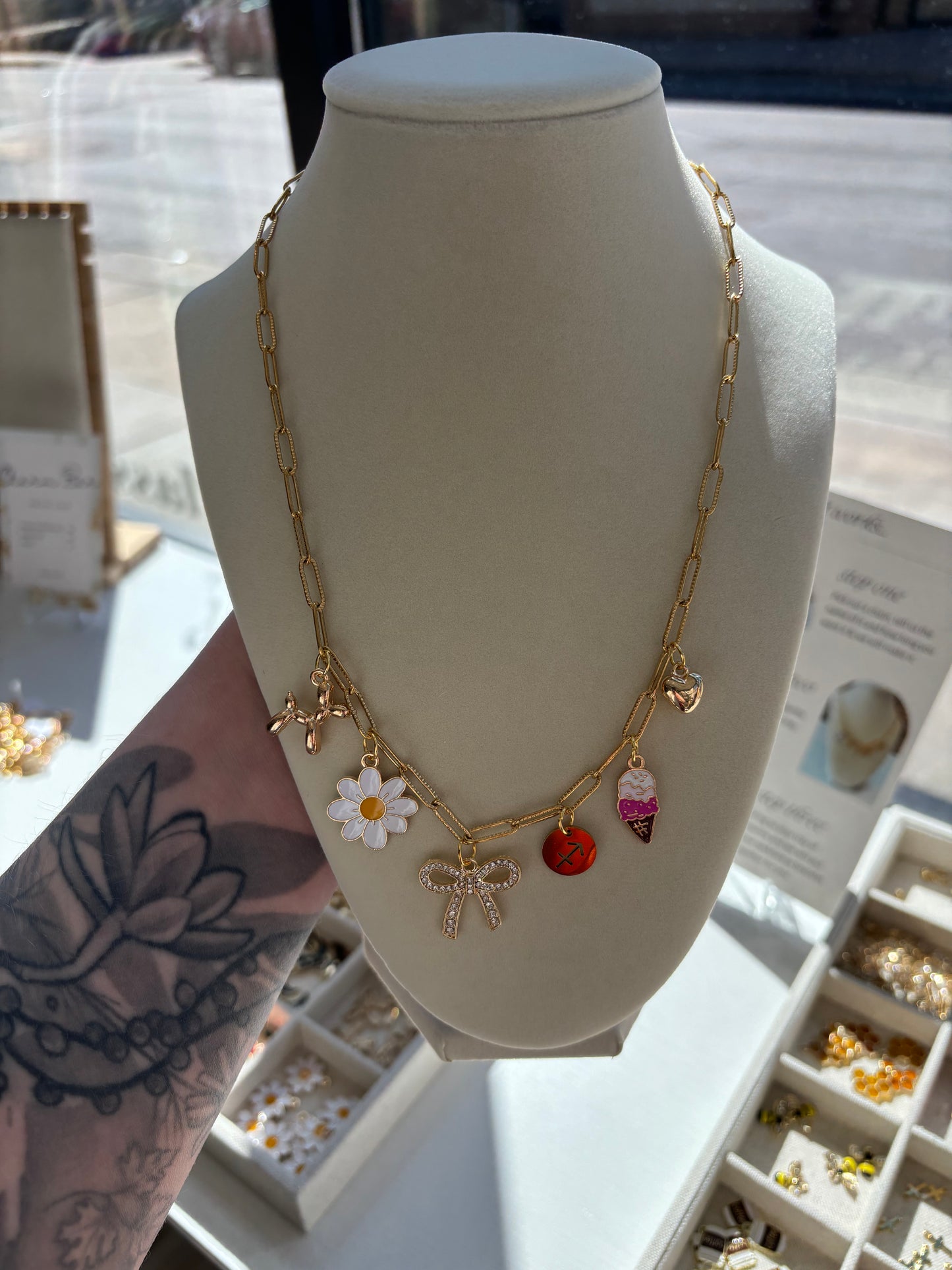 Charm Jewelry Bar Craft Night | Fri. Dec. 5th 6pm-7:30pm