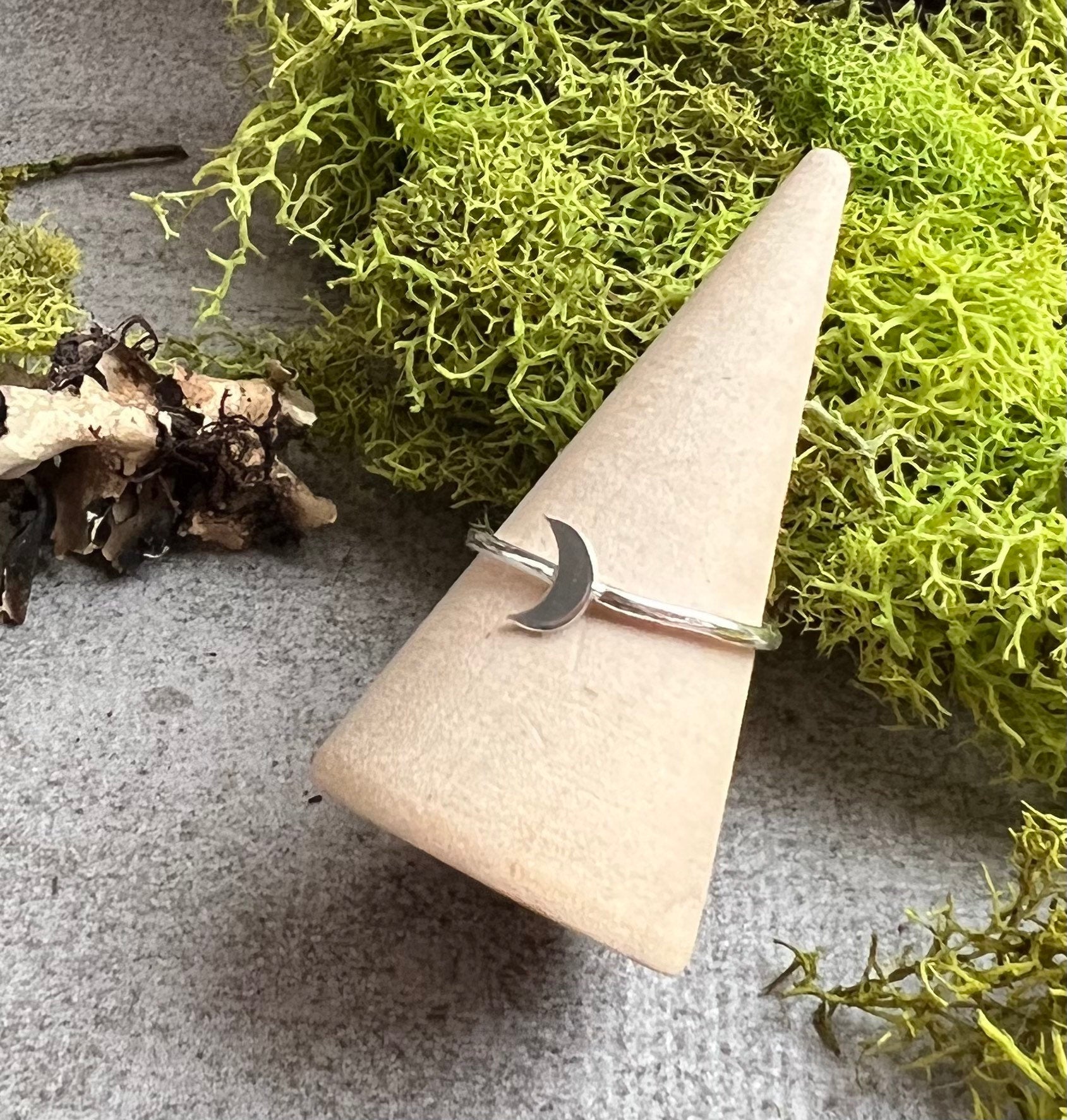 Tiny Embellishment Ring Making Class