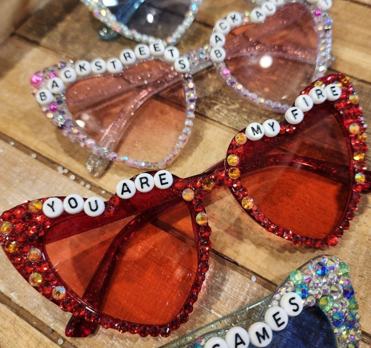Community Craft Night | Tues. August 18th 6pm-8pm | Bedazzling